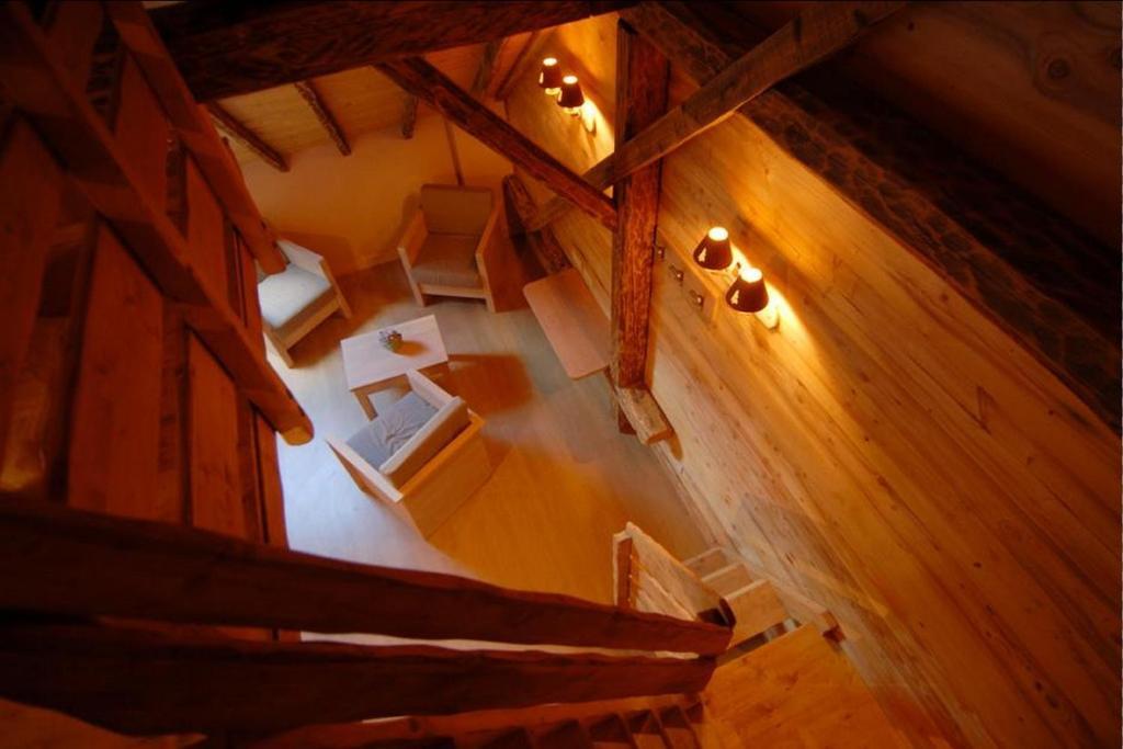 Chalet La Ferme De Noemie Mercury-Gémilly Екстериор снимка